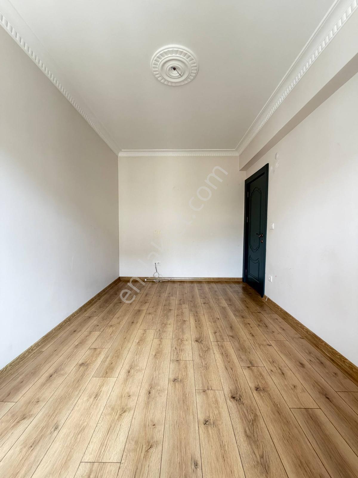 Beylikdüzü Marmara Mah. Kiralık Emsalsiz Büyüklükte Lüks 3+1 - Görsel 17