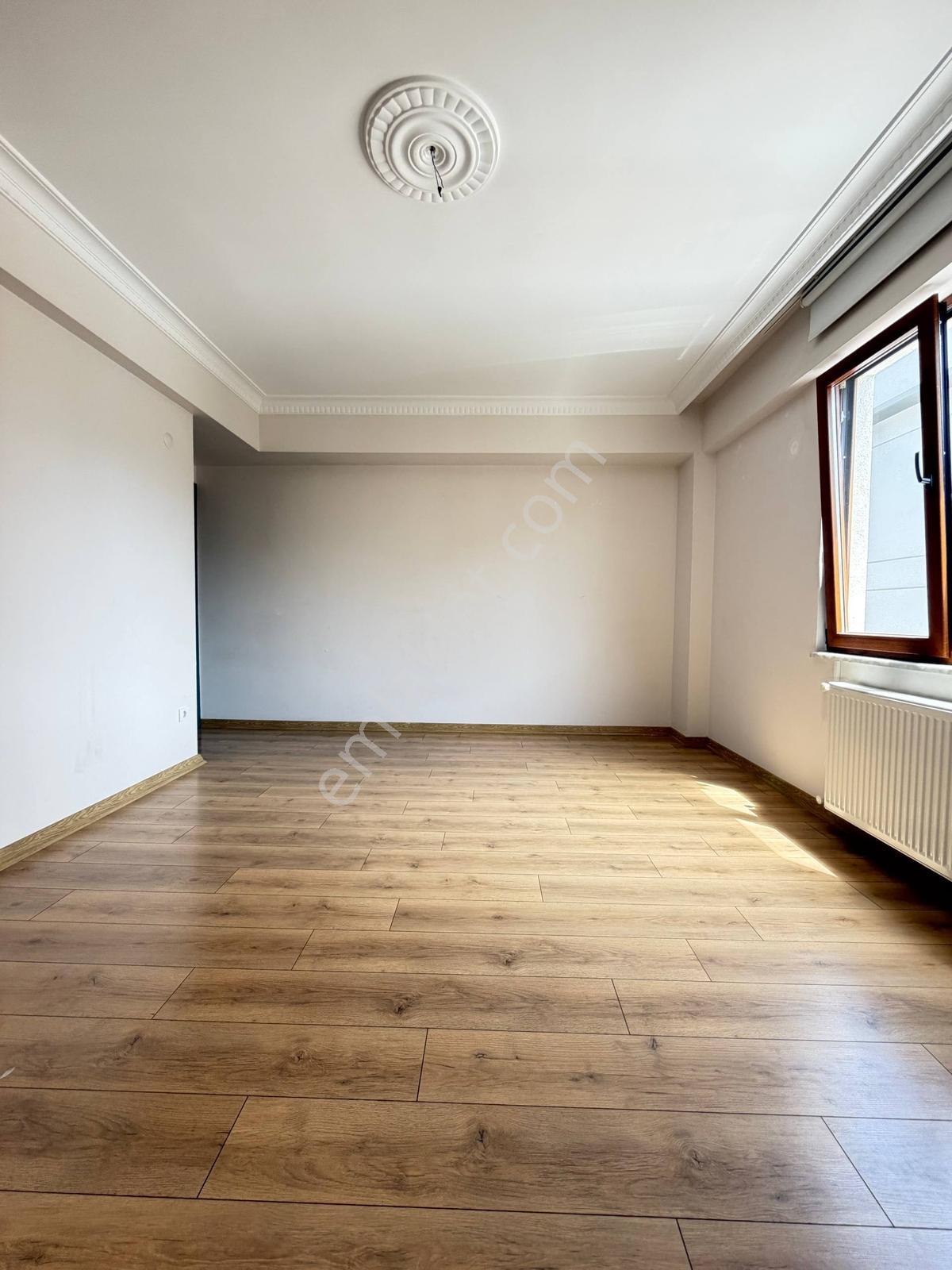 Beylikdüzü Marmara Mah. Kiralık Emsalsiz Büyüklükte Lüks 3+1 - Görsel 21