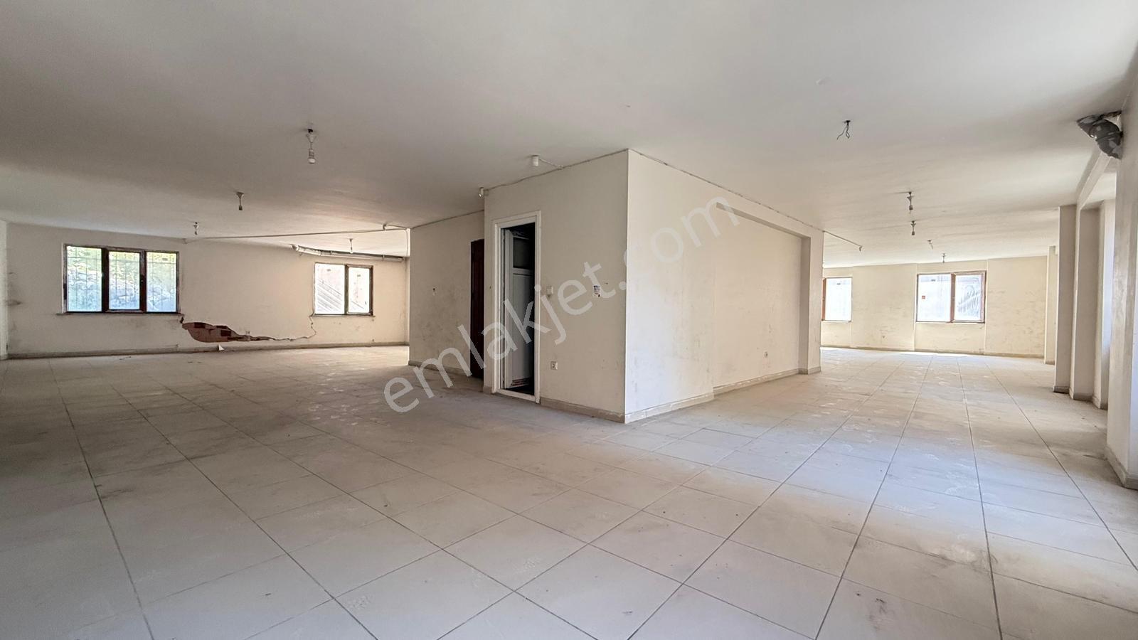 Kağıthane Talatpaşa Mh Yük Asansörlü Kiralık 200m2 Dükkan & Depo - Görsel 4