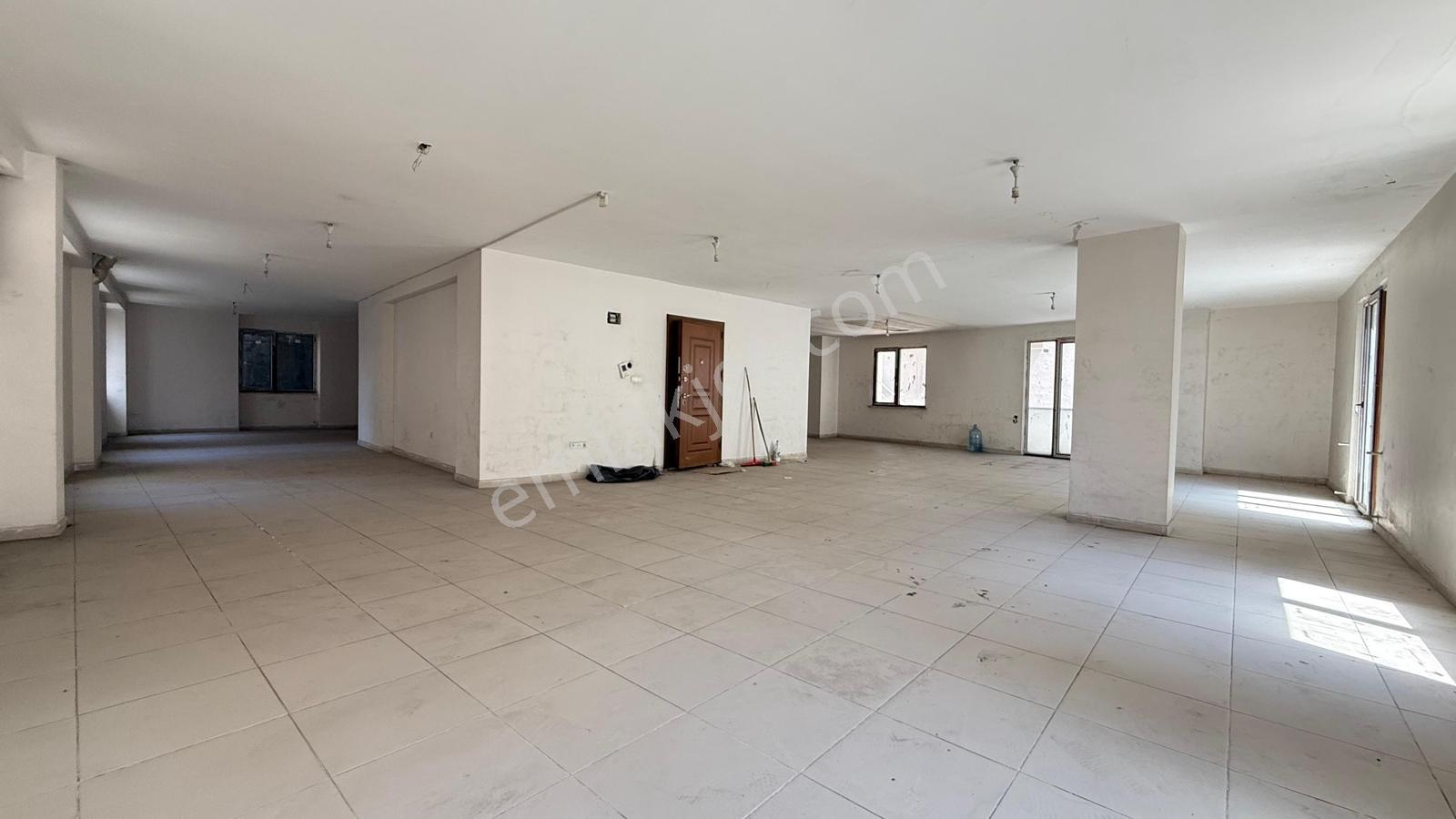 Kağıthane Talatpaşa Mh Yük Asansörlü Kiralık 200m2 Dükkan & Depo - Görsel 3