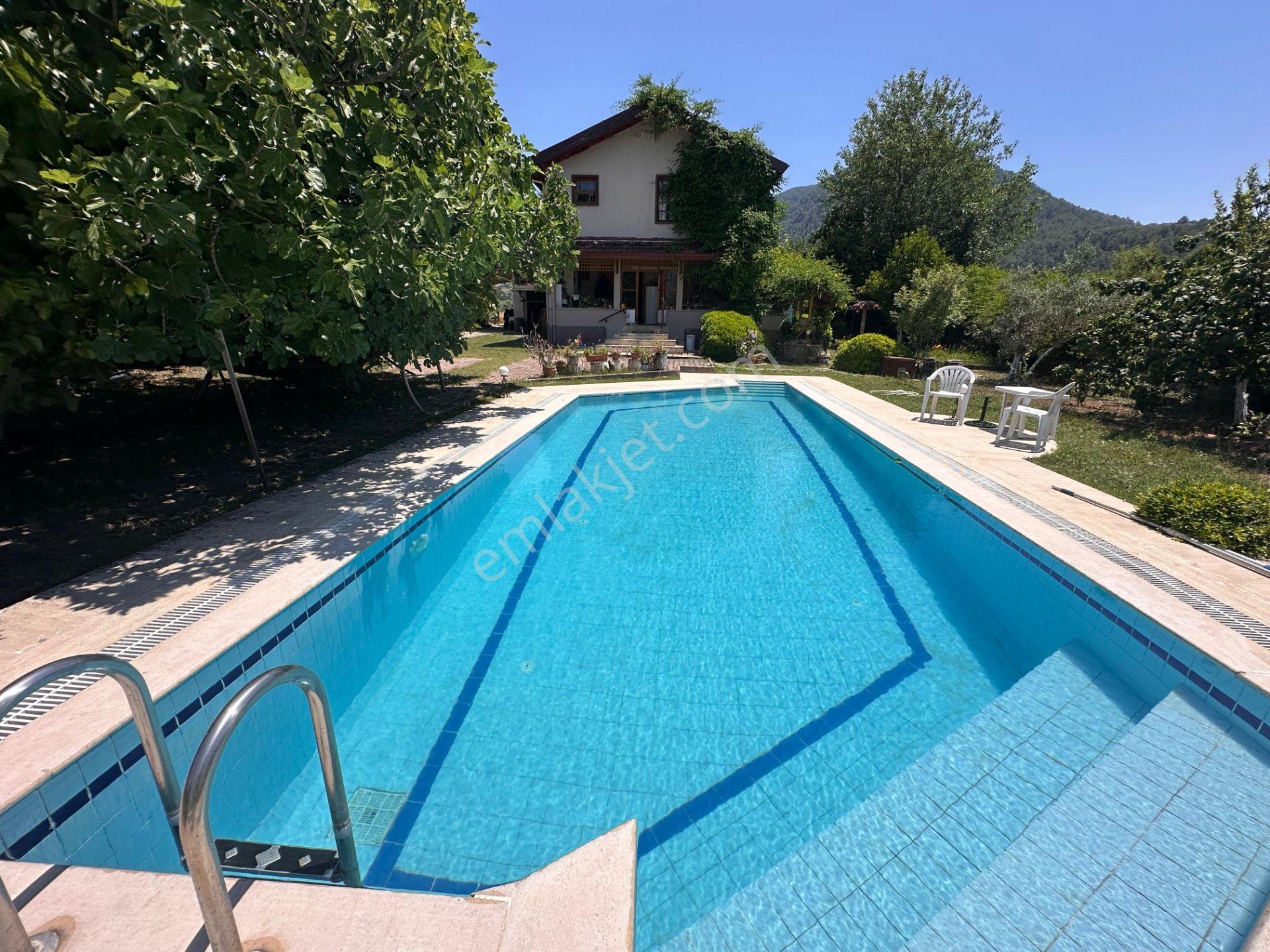 Stop’tan Fethiye Üzümlü’de 1.449 M² Arsa İçinde Müstakil Havuzlu Villa