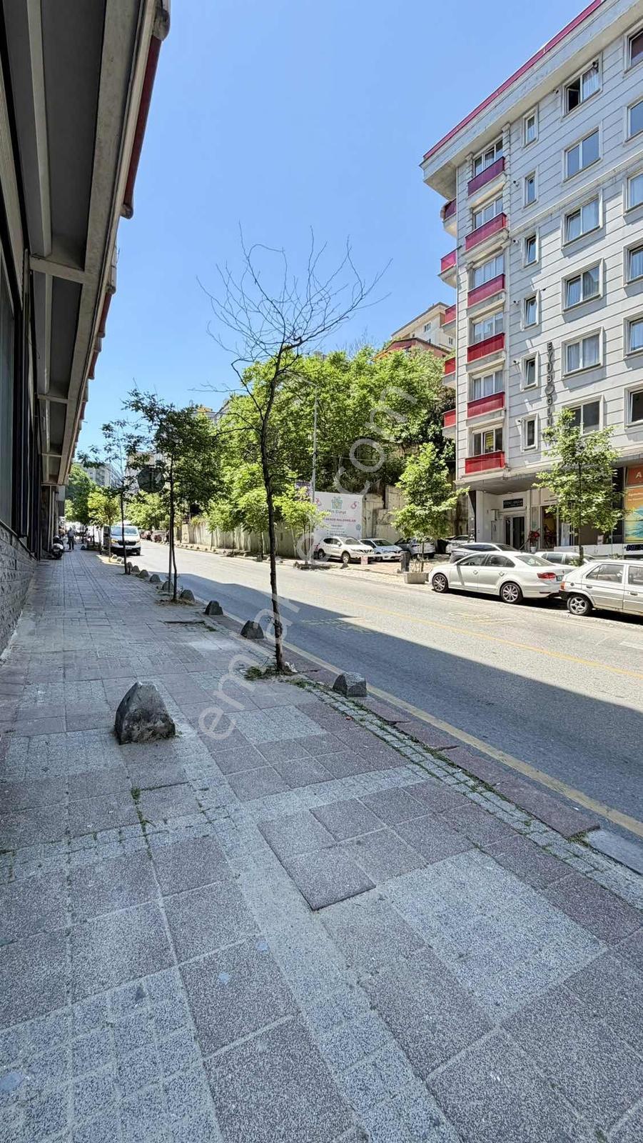 Muhteşem Sıfır Yapılı Müstakil 3+1 Dubleks Metro&metrobüse 5 Dk - Görsel 23