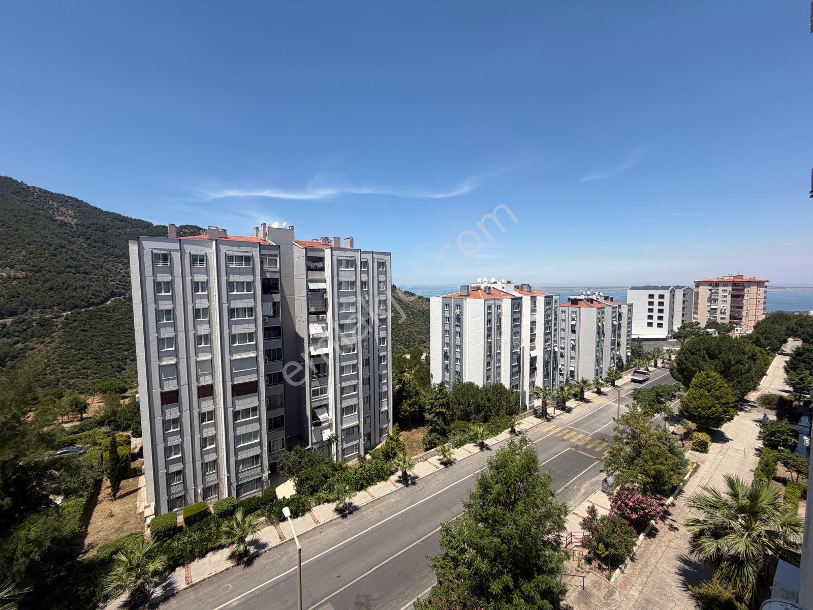 Narlıdere 2. İnönü Mah De Körfez Doğa Manzaralı Satılık Daire