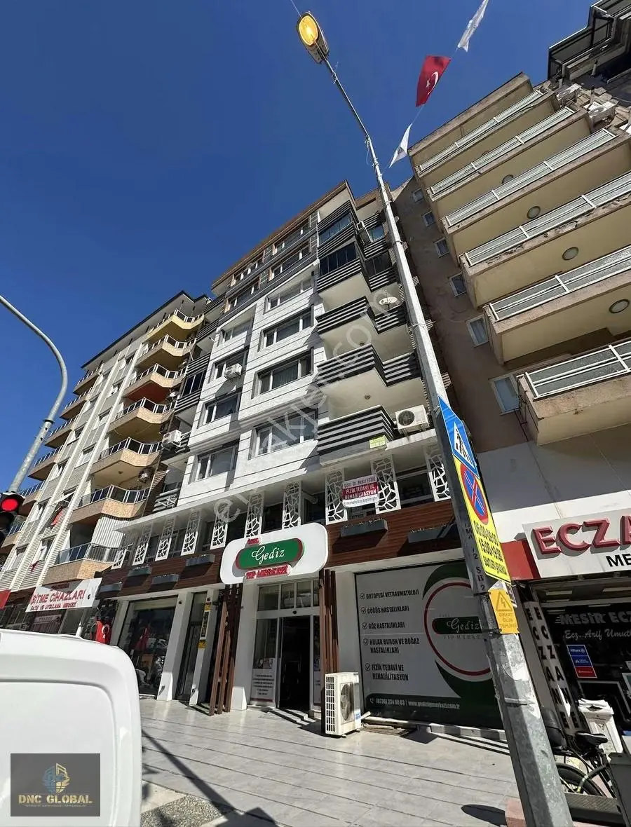 Manisa Yunusemre Merkez Efendi Mahallesinde Satılık Daire - Görsel 7