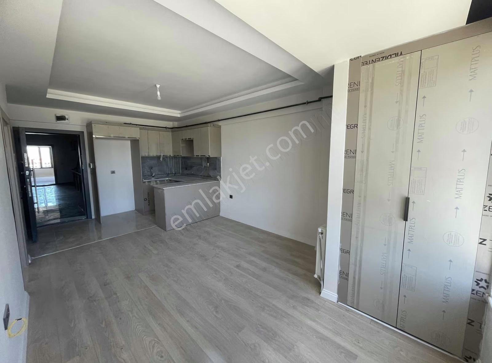 Şehir Hastanesi Arka Tarafı 1+1 Kiralık Daire