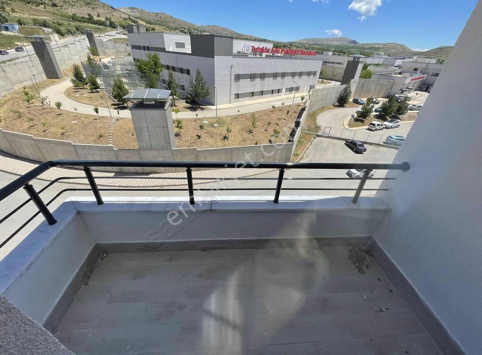 Şehir Hastanesi Arka Tarafı 1+1 Kiralık Daire - Görsel 8