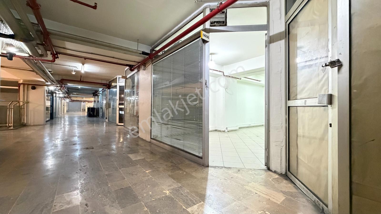 İlka'dan Perpa Ticaret Merkezinde A Blok 6.kat Kiralık Ofis - Görsel 3