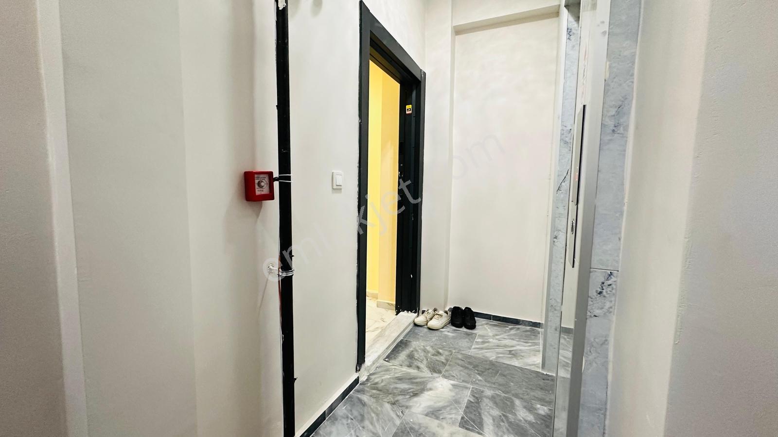 İlka'dan Kapalı Otoparklı Metro-metrobüse 3dk. 2+1 Sıfır Daire - Görsel 13