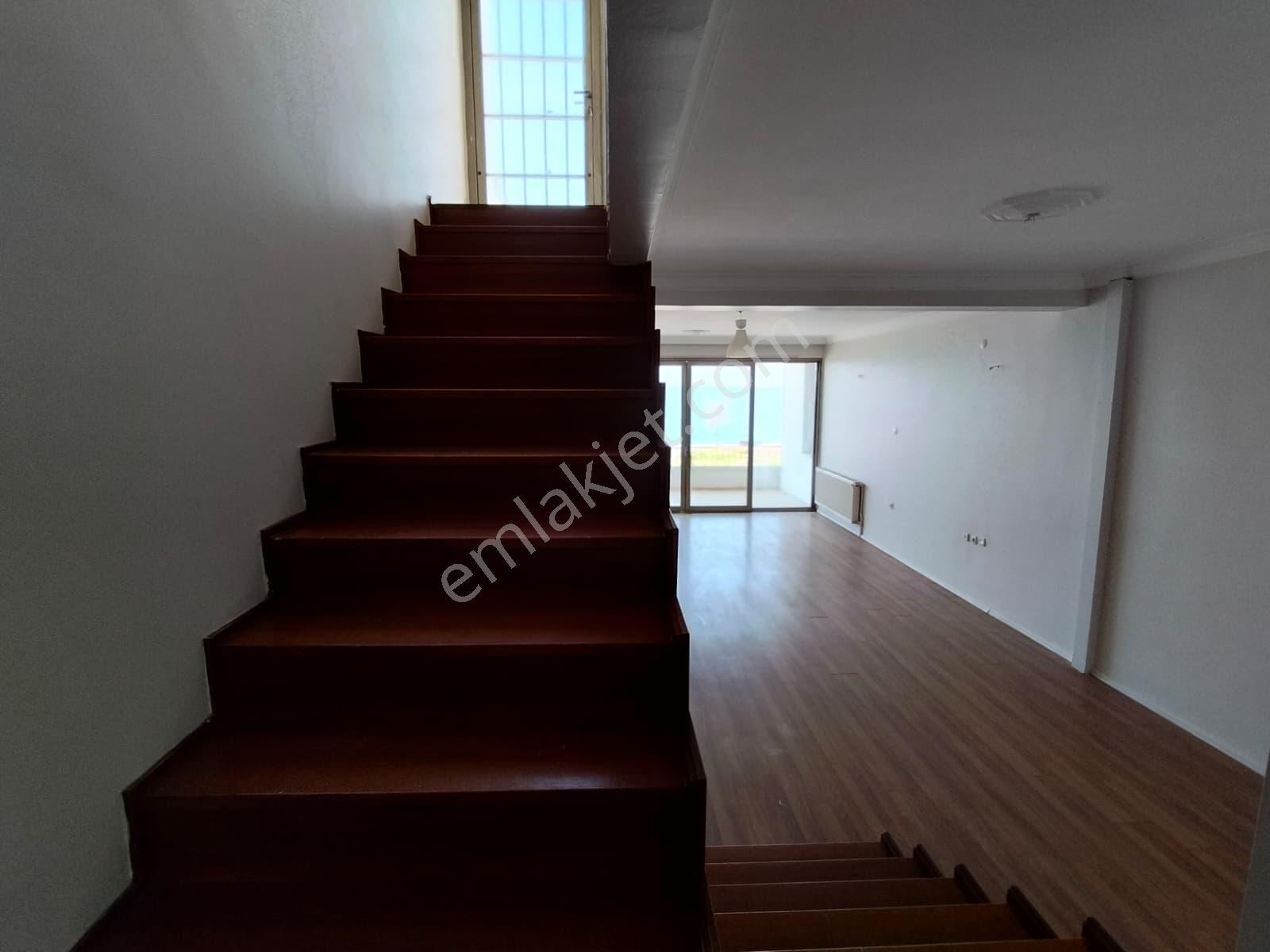 Leb-i Derya Konumda, Cadde Üzerinde , Tabela Değeri Çok Yüksek Kiralık 🌊 - Görsel 13