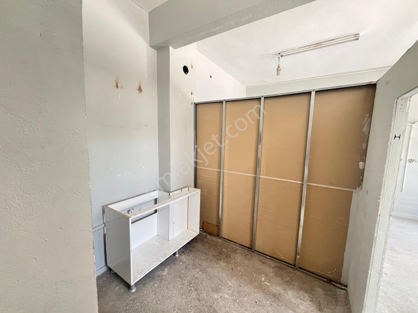 Koza Emlak Tan Cadde Üzeri Geniş Cepheli Her İşi Yatırıma Uygun - Görsel 32