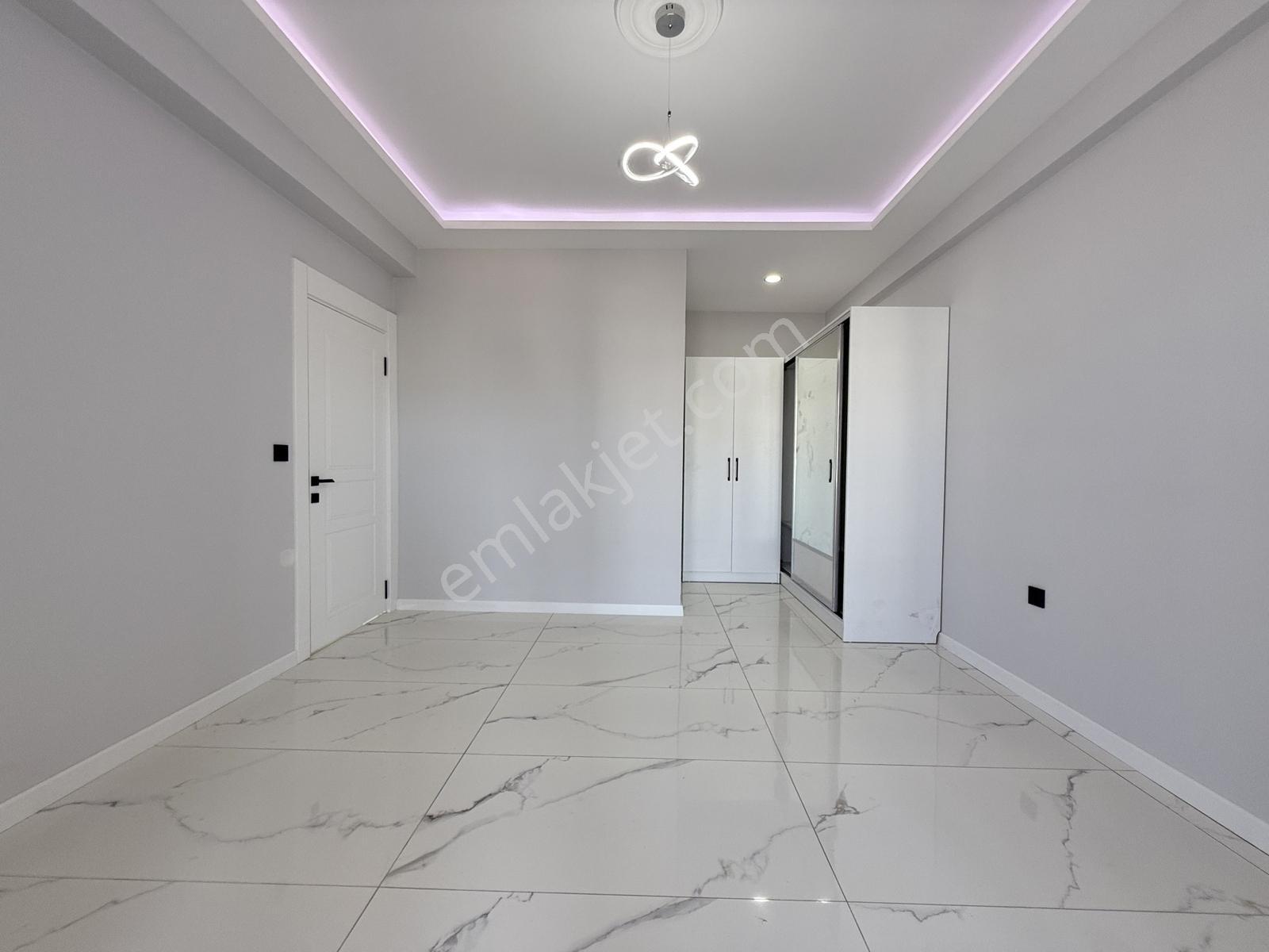 ▀güçten▀ Gürede Geniş Bahçeli Denize Yakın Lüx Tasarım 4+1 Villa - Görsel 19
