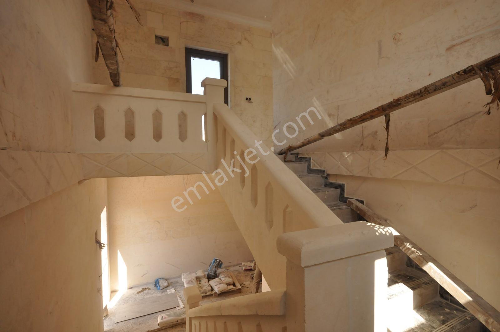 Cb Acar'dan Karaköprü Gölpınarda Site İçinde Satılık Lüks Villa - Görsel 12