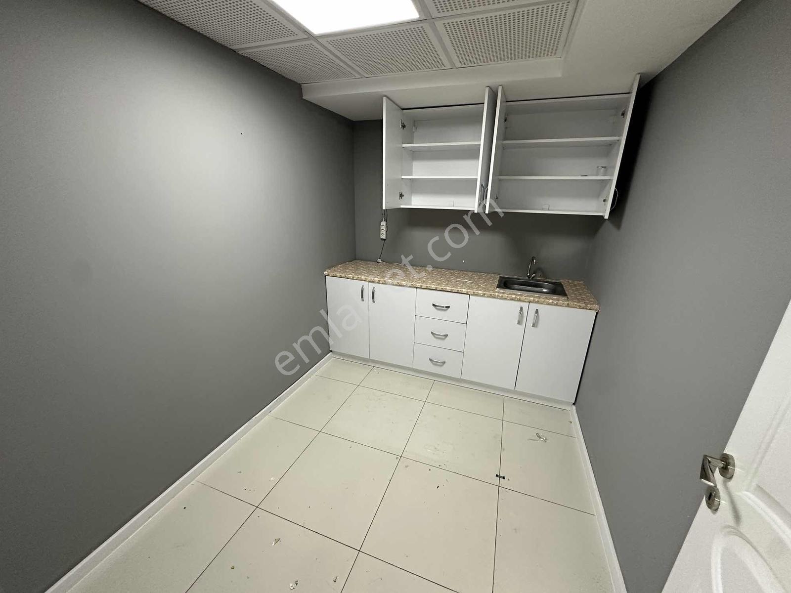 Deka Gayrimenkul'den İlkadım Şehrin Kalbinde Kiralık 300 M² Ofis - Görsel 20