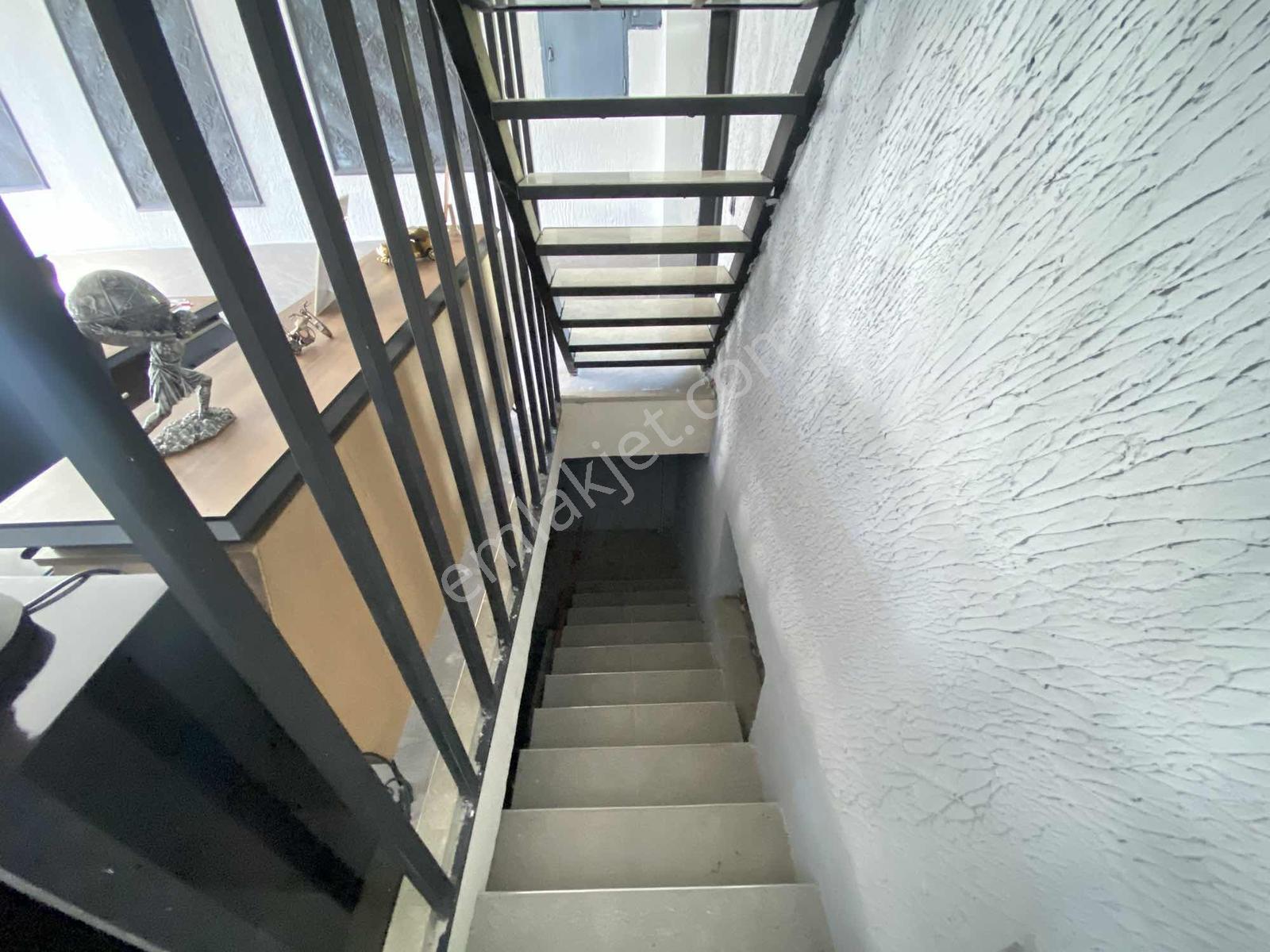 Remax Dem'den Yeni Galericiler Sitesinde Satılık Dükkan - Görsel 7