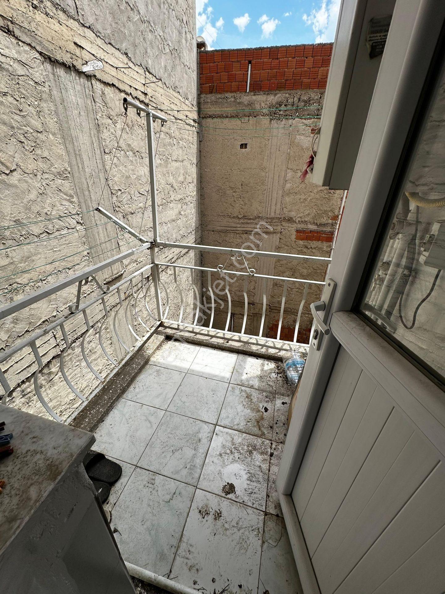 Turgutlu Kiralık Acarlar Mah 130m2 3. Ara Kat 4 Balkonlu Doğalgazlı Daire - Görsel 11