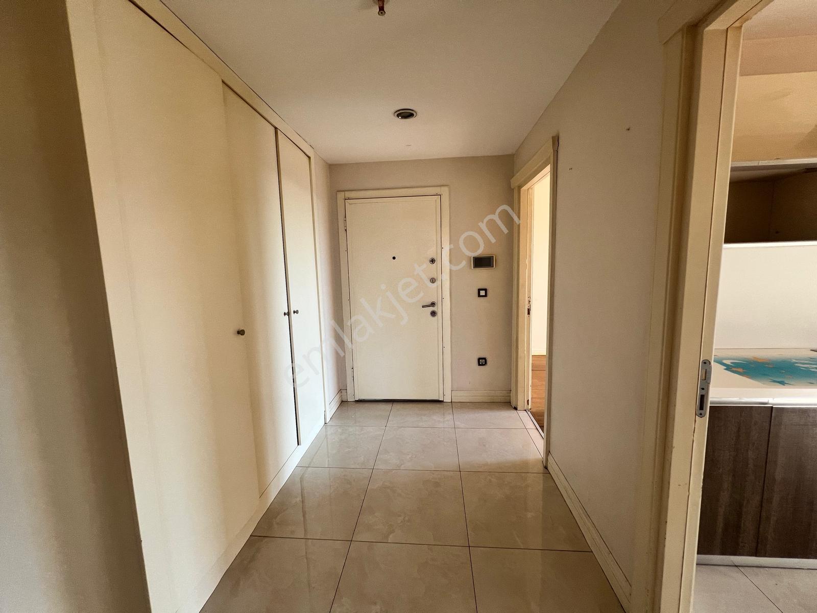 Kiptaş Venezia Mega Kiralık Boş Balkonlu 3+1 Daire - Görsel 3