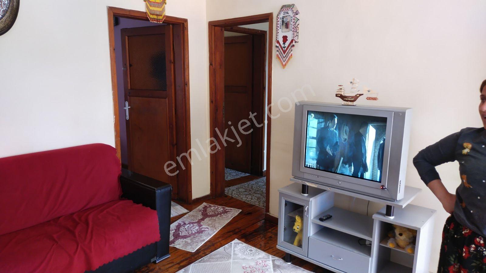 Mersin Akdeniz Çay Mahallesi'nde Kiralık Daire - Görsel 3