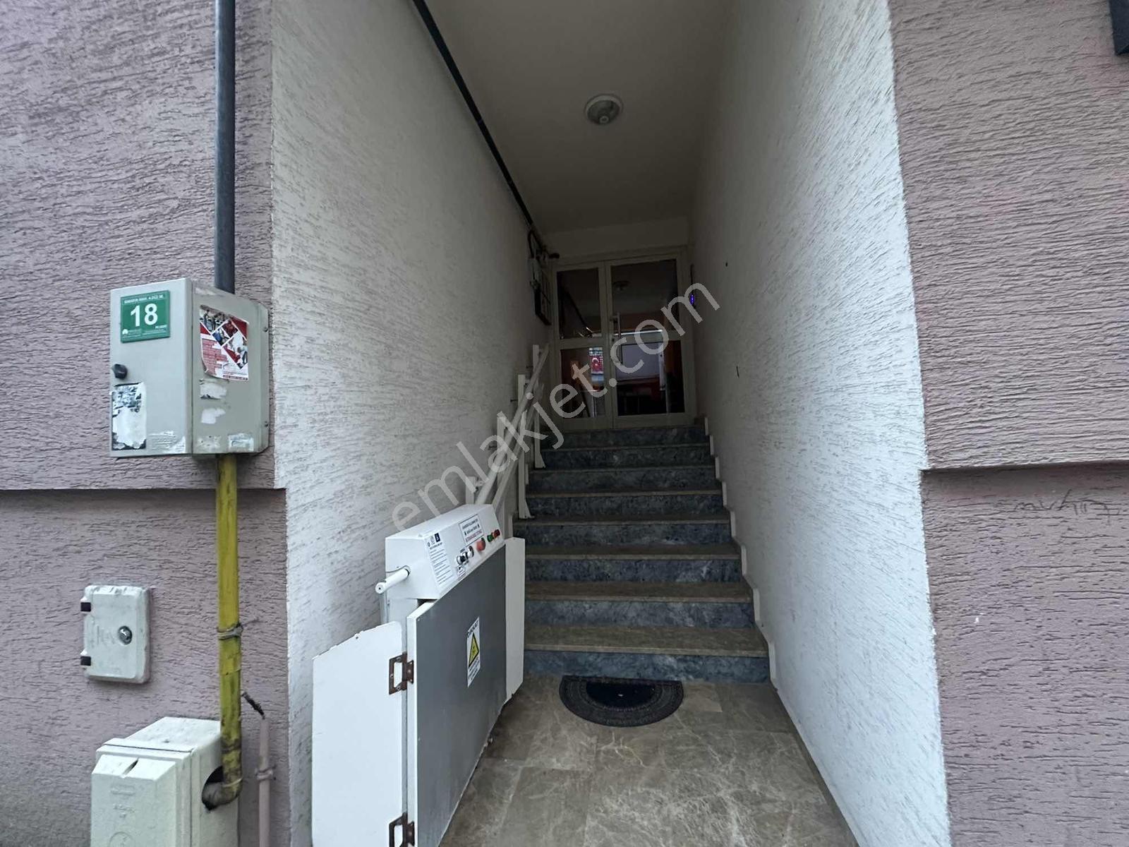 Merkezi Lokasyonda 2,5+1 Masrafsız Dubleks Daire - Görsel 11