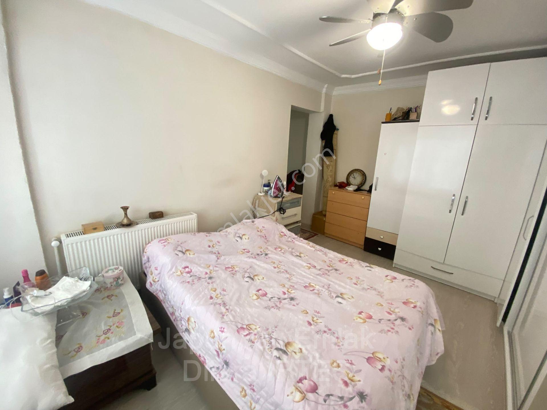 Göztepe Basınsitesi’nde Tenis Kortu Karşısında 3+1 Tadilatlı Satılık Daire - Görsel 17