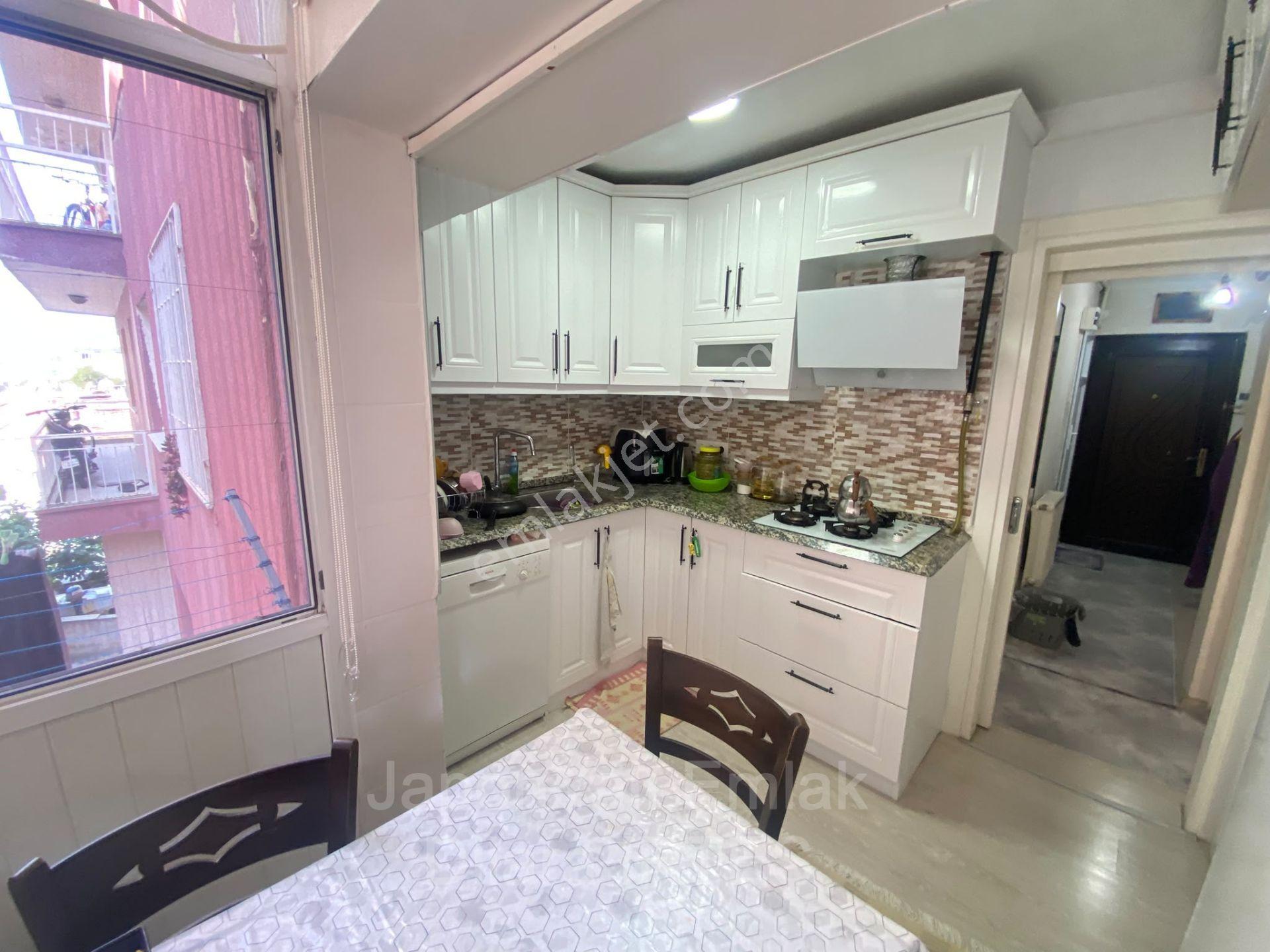 Göztepe Basınsitesi’nde Tenis Kortu Karşısında 3+1 Tadilatlı Satılık Daire - Görsel 10