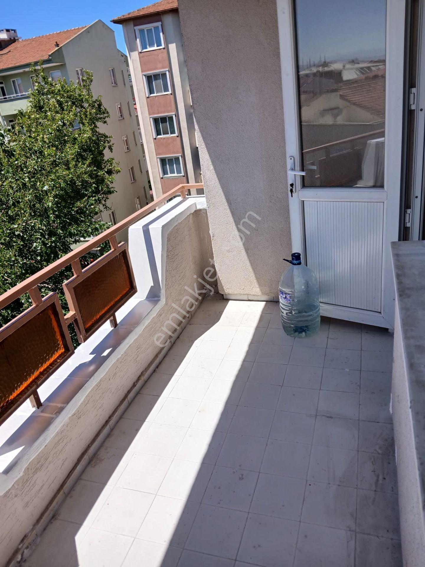 Balıkesir Bahçeli Evlerde 3+1 Ve 150m2 Kiralık Daire - Görsel 8