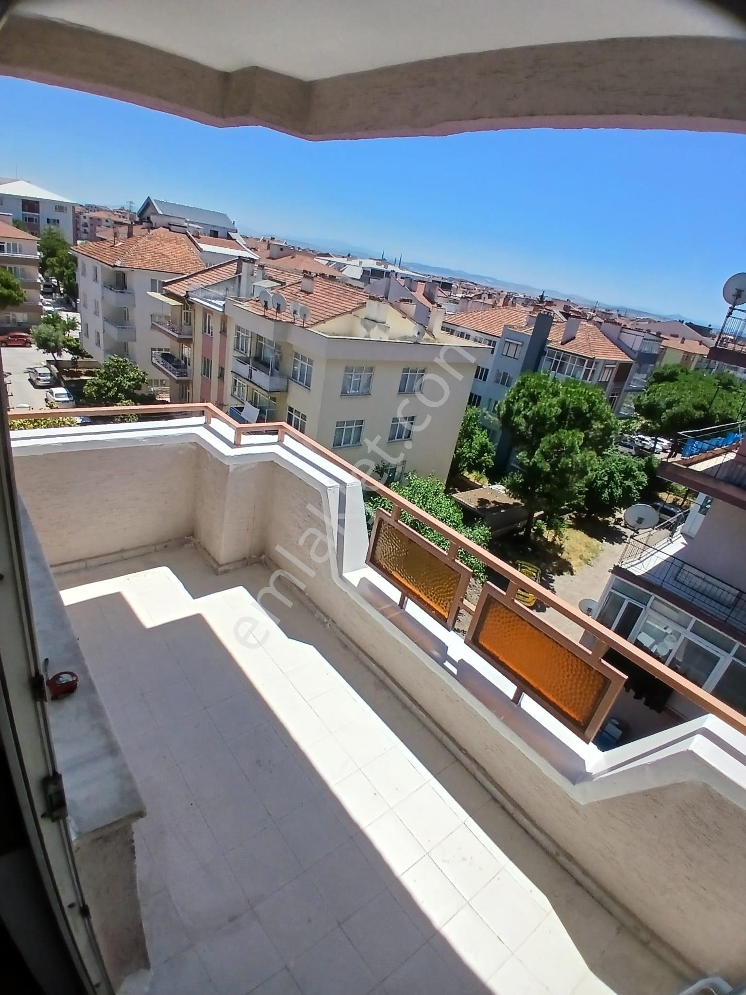 Balıkesir Bahçeli Evlerde 3+1 Ve 150m2 Kiralık Daire - Görsel 10
