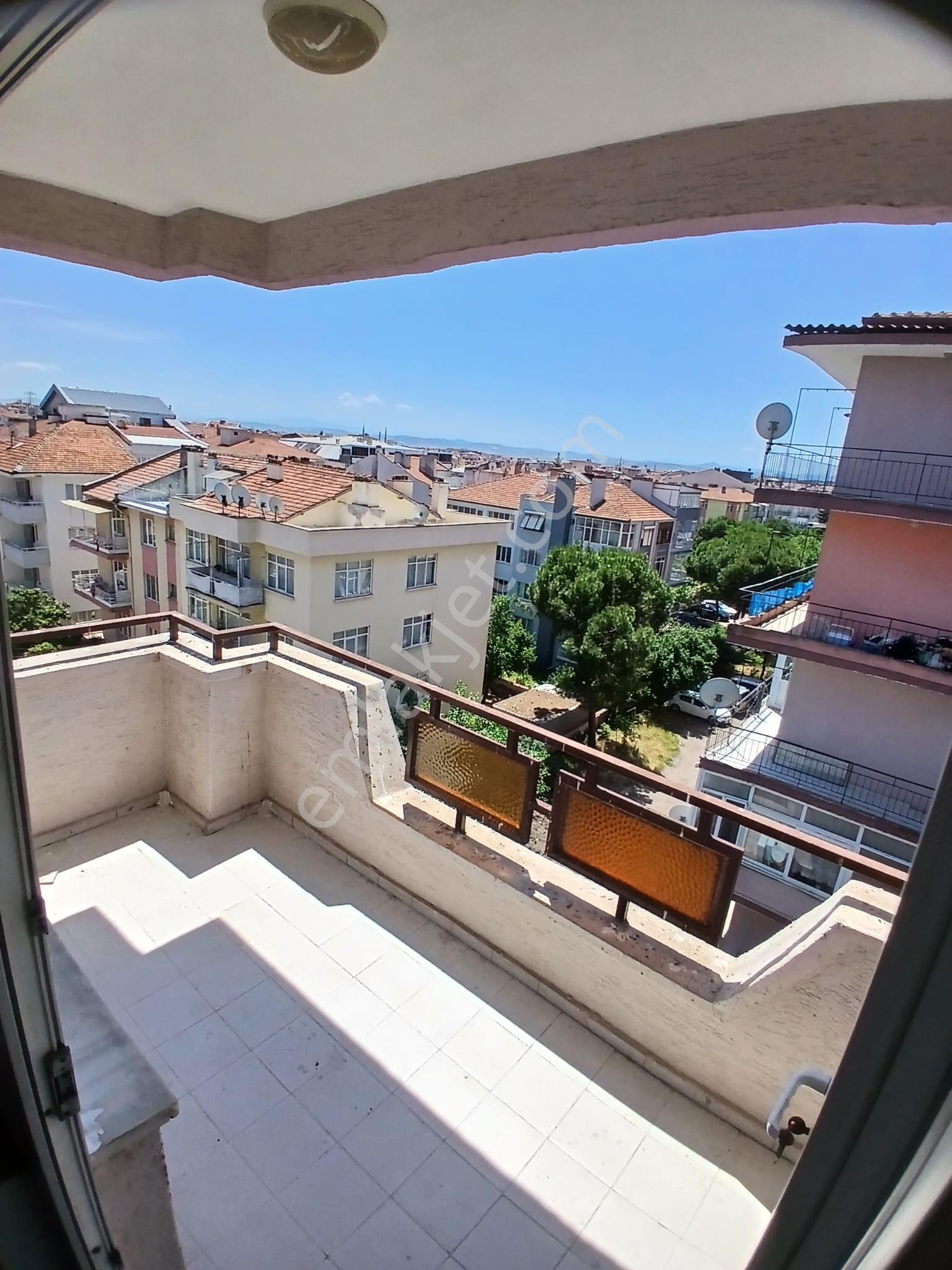 Balıkesir Bahçeli Evlerde 3+1 Ve 150m2 Kiralık Daire - Görsel 6