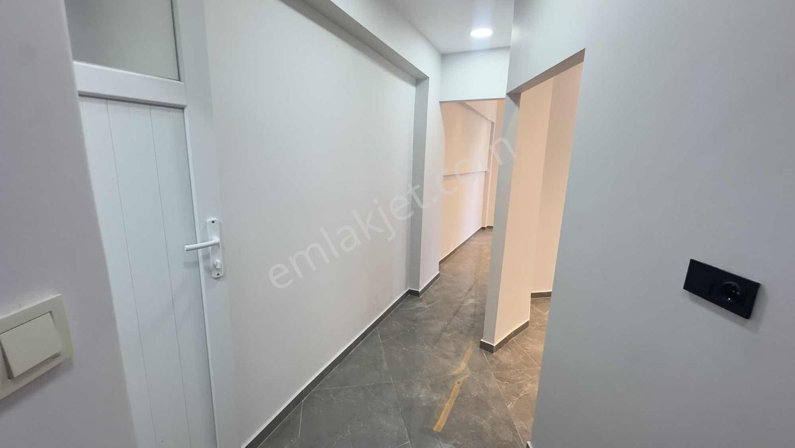 Başokur'dan Kapalı Çarşı Yanı Full Yapılı Kiralık 1+1 Ofis Katı - Görsel 15