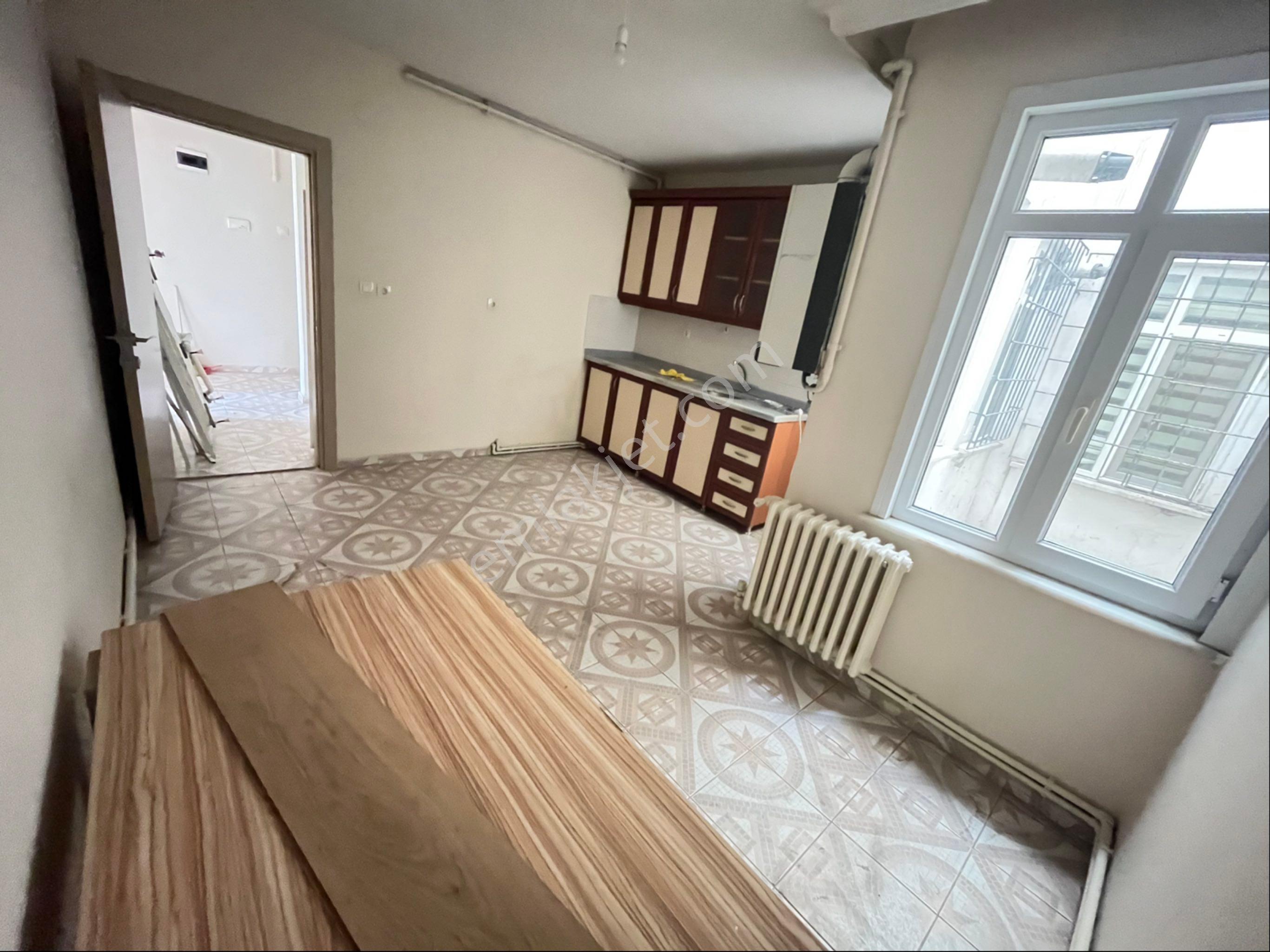 Metro Durağının Karşısında Bekara Uygun Harika Konumda 2+1 Kiralık Daire - Görsel 23