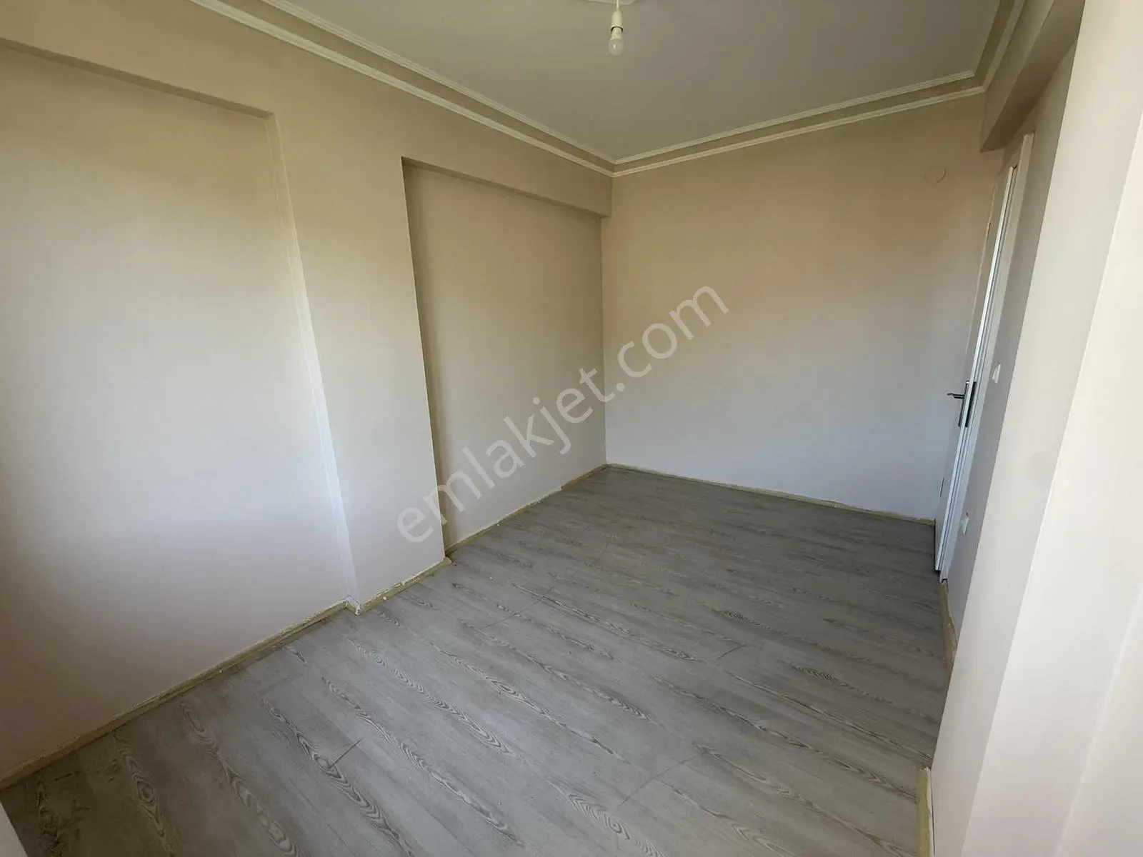 Resuloğlu Emlak'tan Bucak Mah. 2 Adet 2+1 Kiralık - Görsel 3