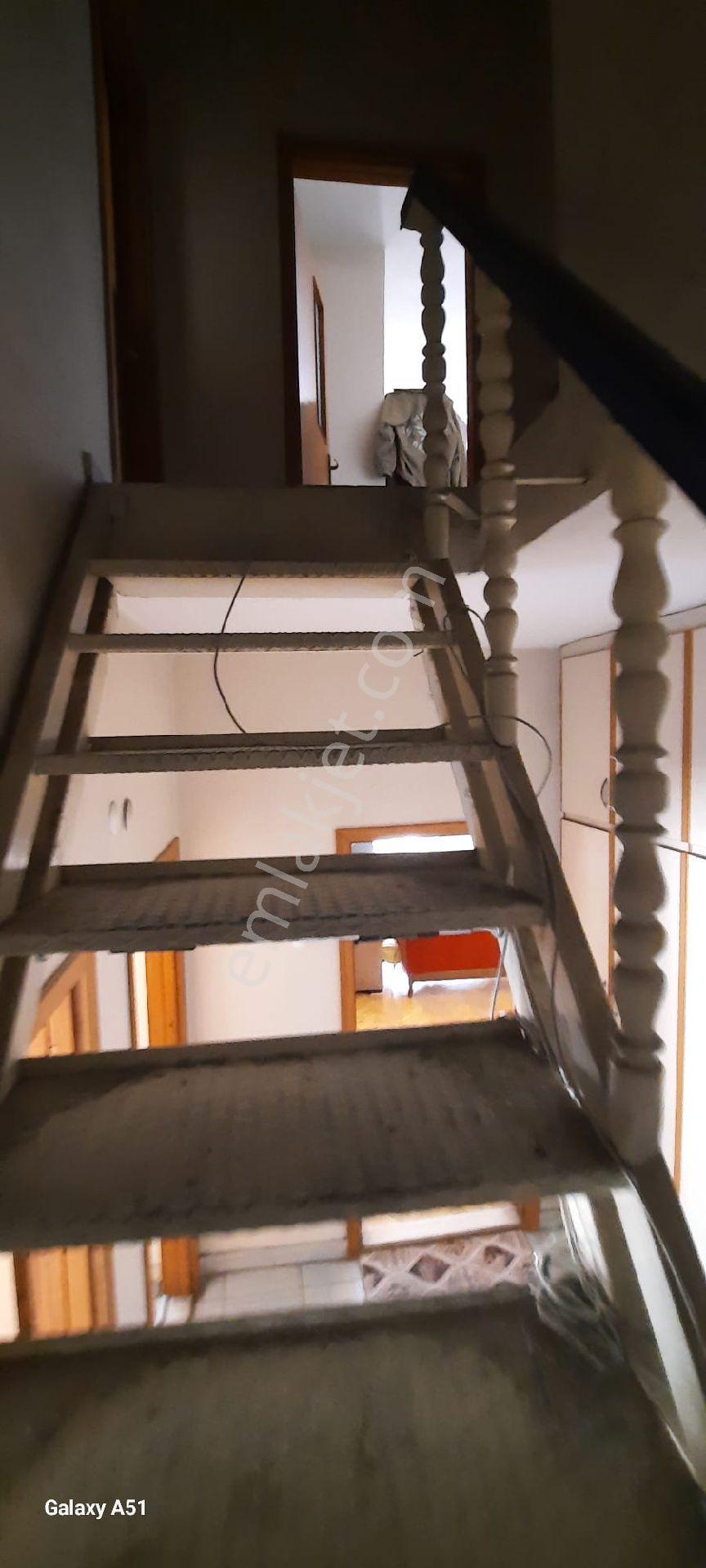 Mithatpaşa Mahallesi 4+2 Dubleks Kiralık Eşyalı Daire - Görsel 4