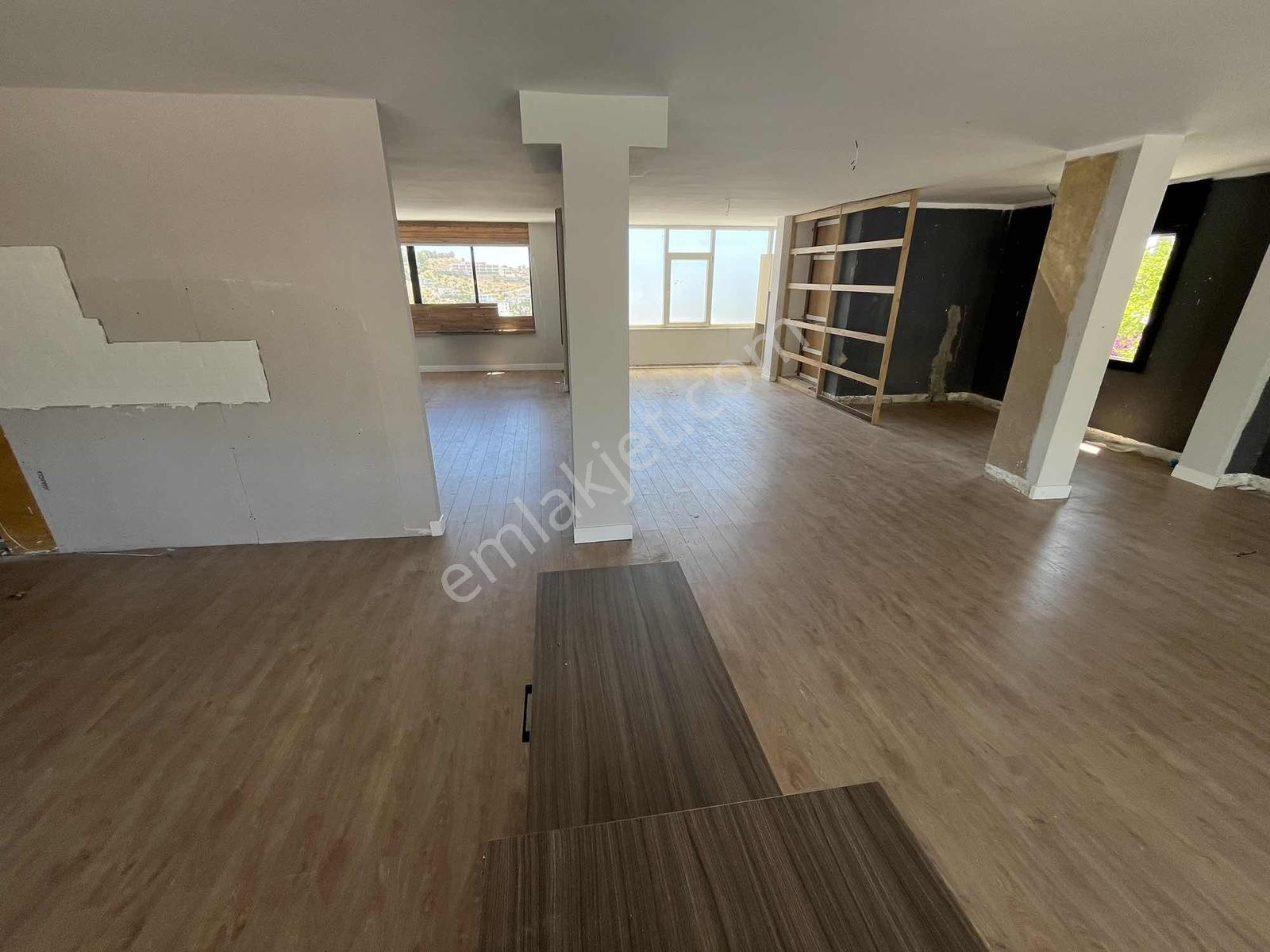 Ortakentte Yalıkavak Yolunda Kiralık 160 M2 Dükkan - Görsel 13