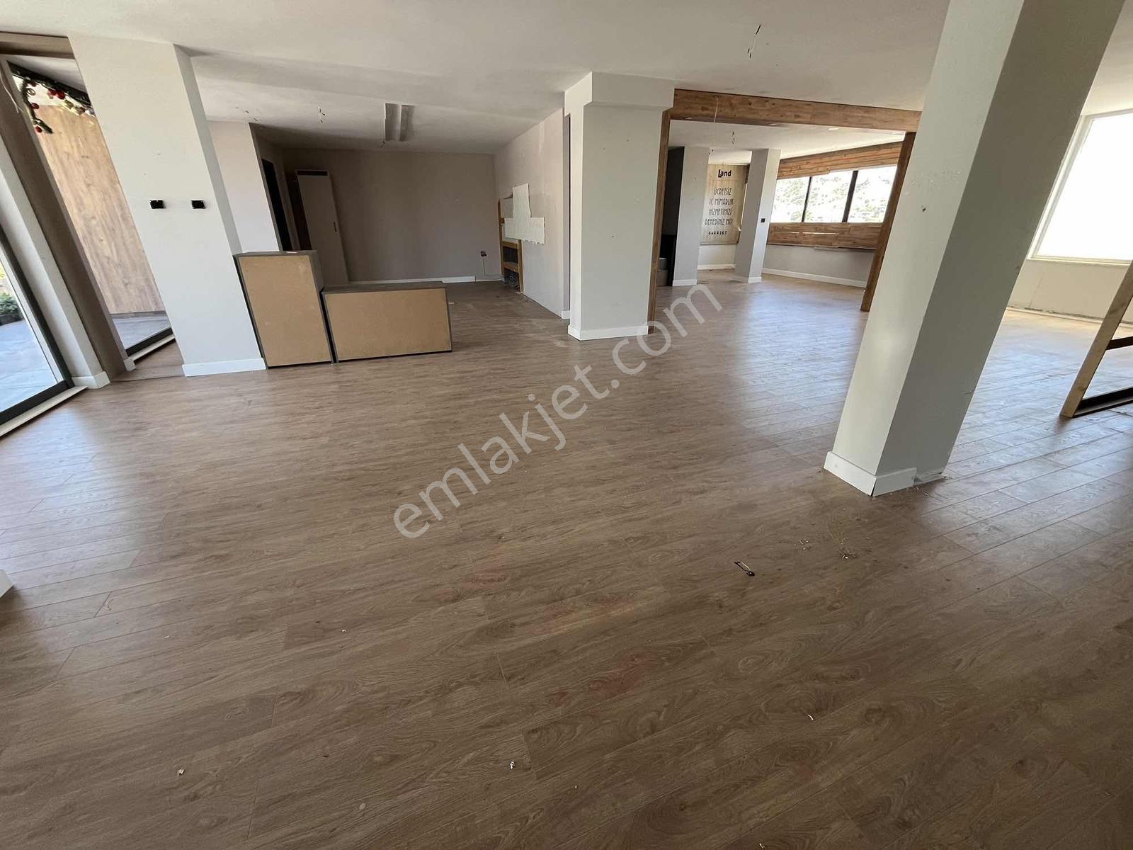Ortakentte Yalıkavak Yolunda Kiralık 160 M2 Dükkan - Görsel 33