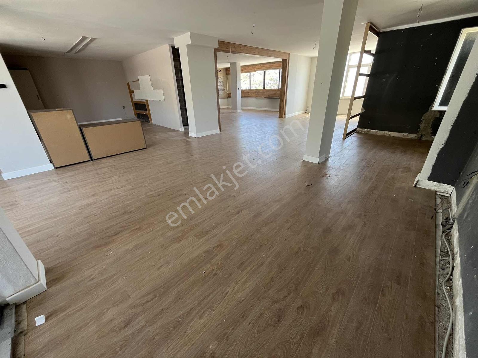 Ortakentte Yalıkavak Yolunda Kiralık 160 M2 Dükkan - Görsel 4