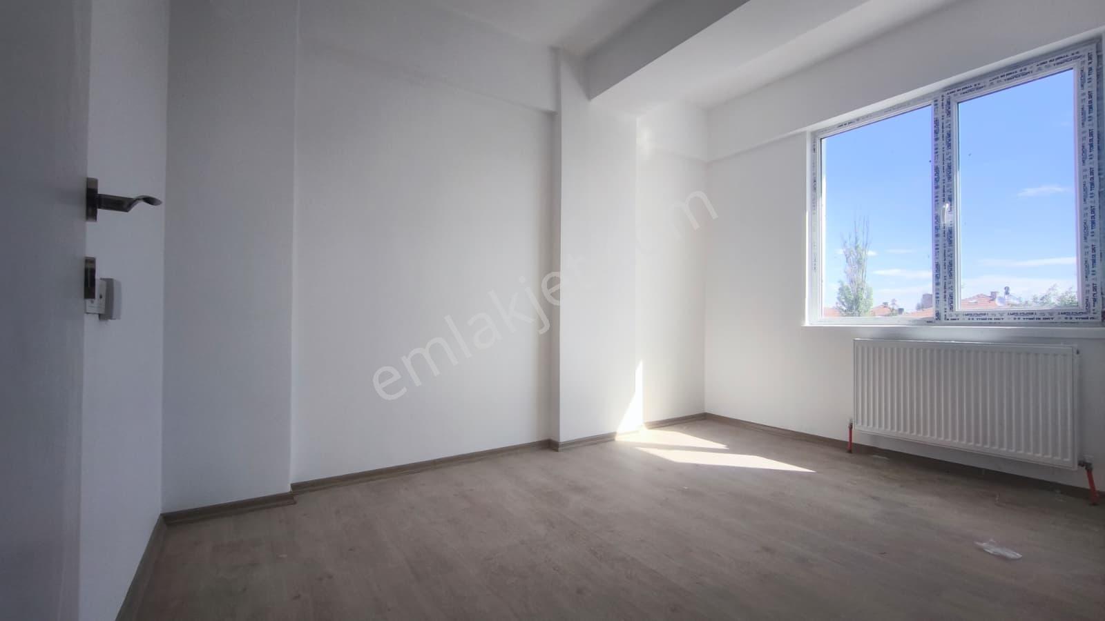 Dumlupınar'da Y. Beyazıt Üniv. Yakını Modern 1+1 Daire Fırsatı - Görsel 8