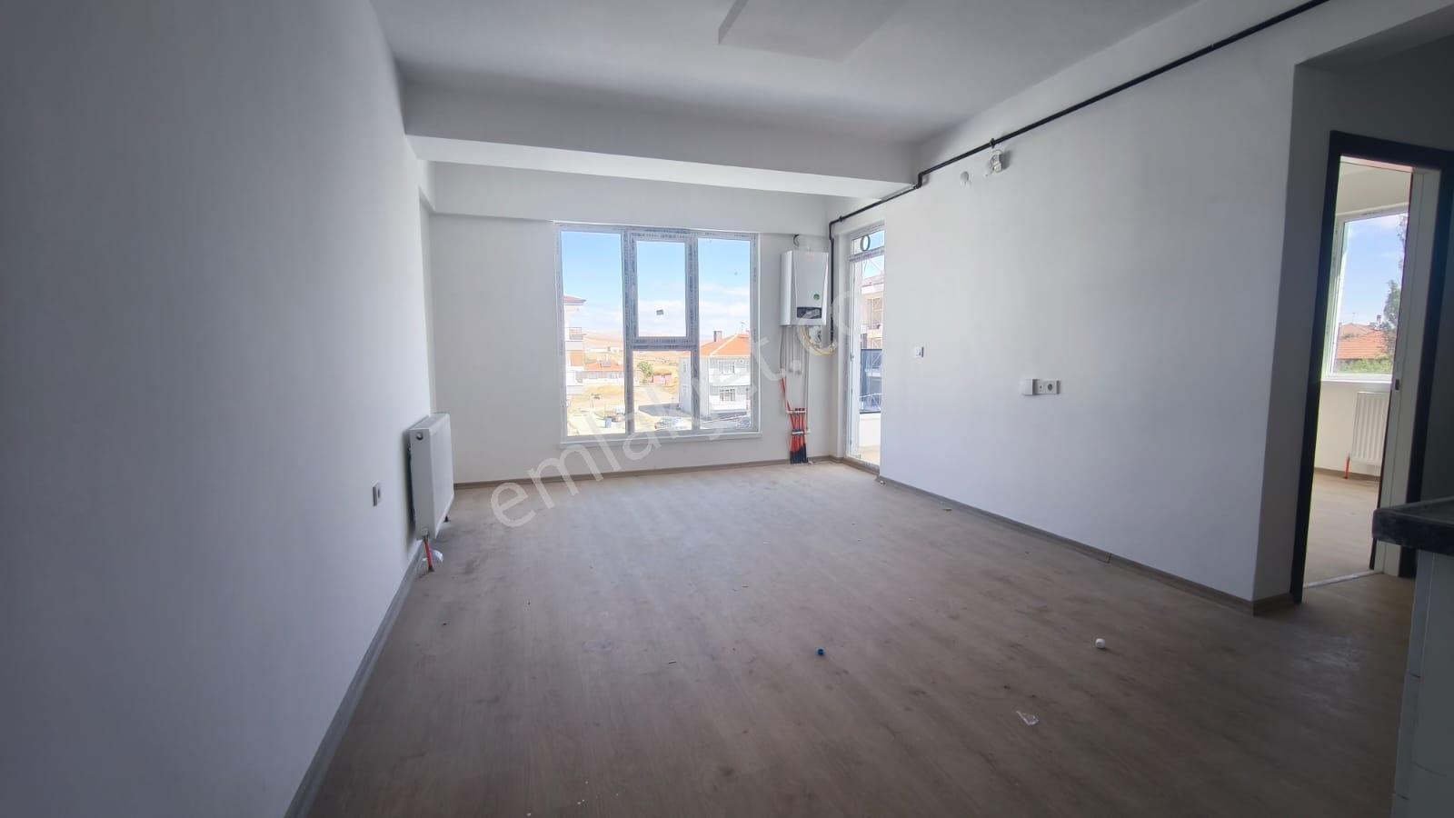 Dumlupınar'da Y. Beyazıt Üniv. Yakını Modern 1+1 Daire Fırsatı