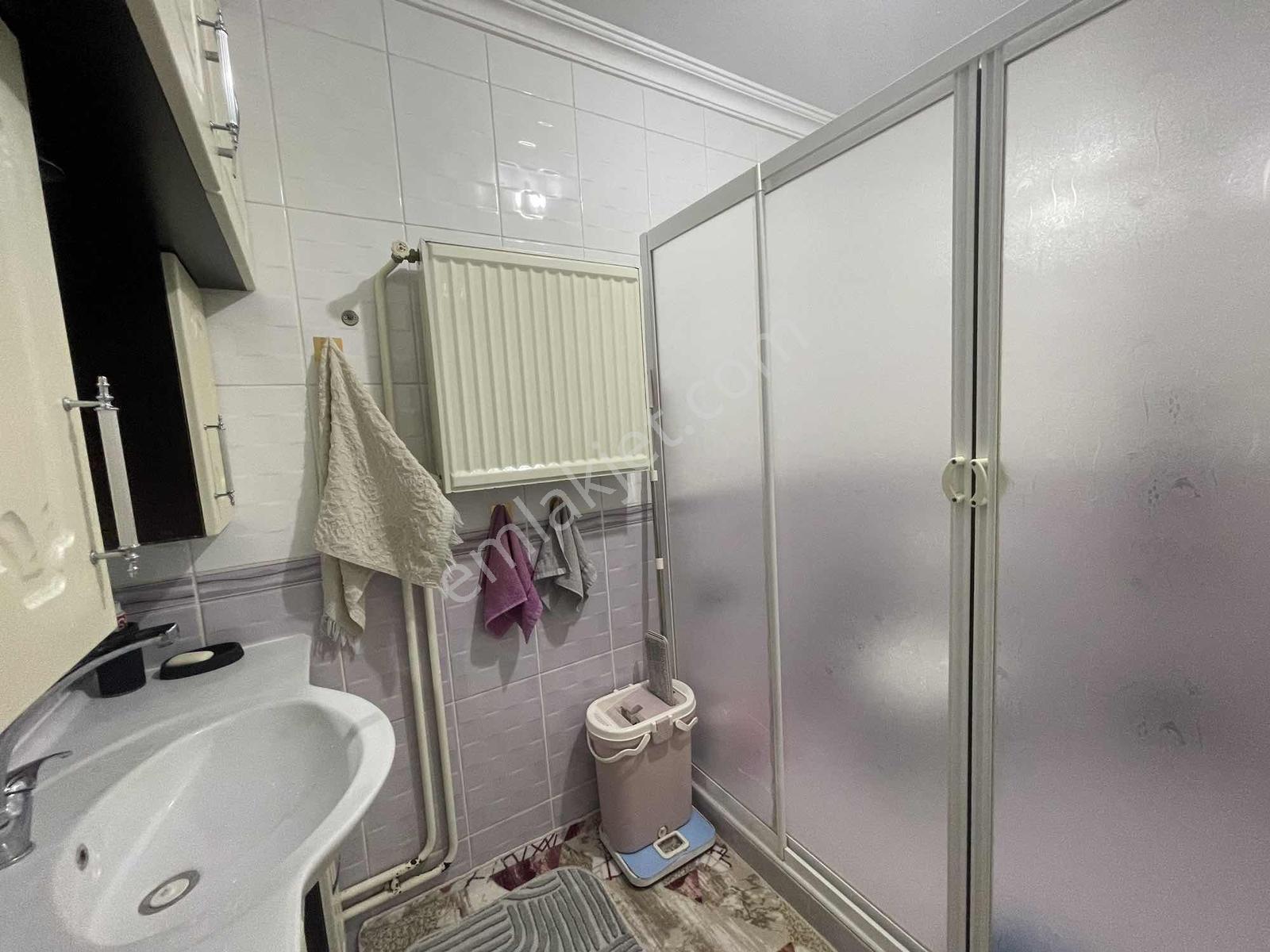 Sahibiata Mah. Merkezi Konumda Bakımlı Satılık Arakat Daire - Görsel 23