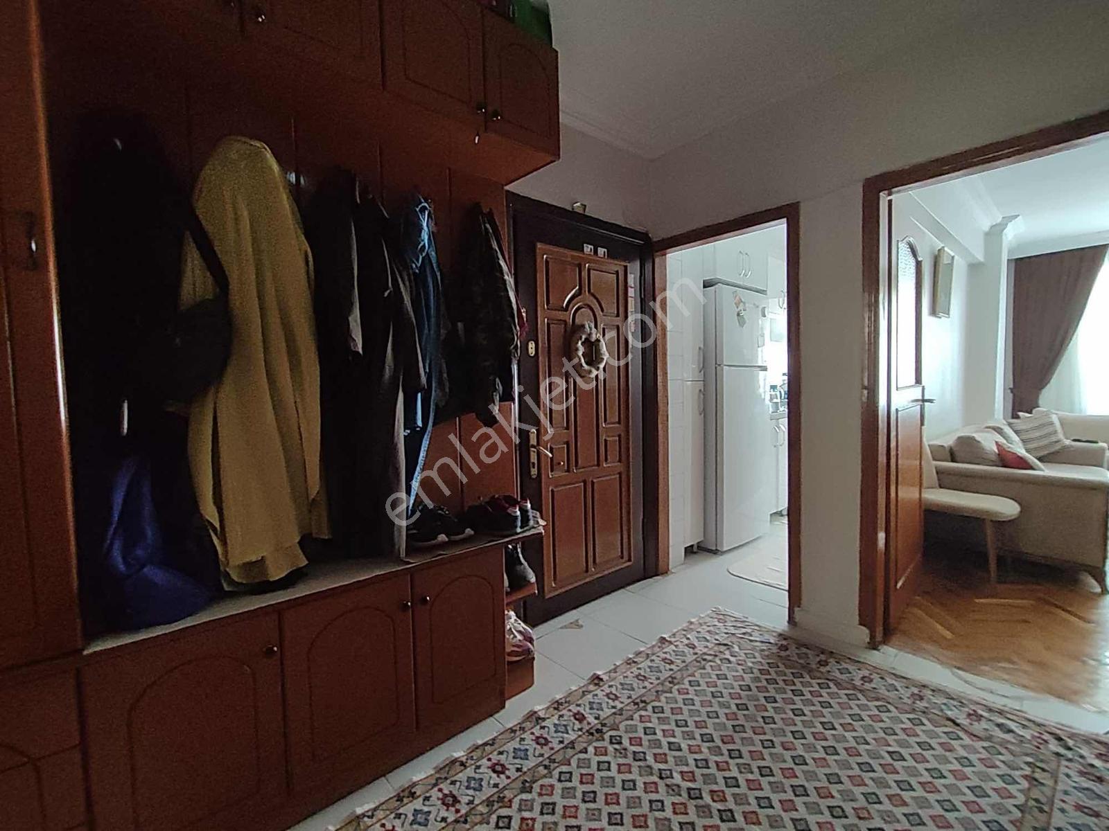 Bahçelievler Siyavuşpaşada 5.kat 2+1 70 M2 1999 Yapımı - Görsel 32