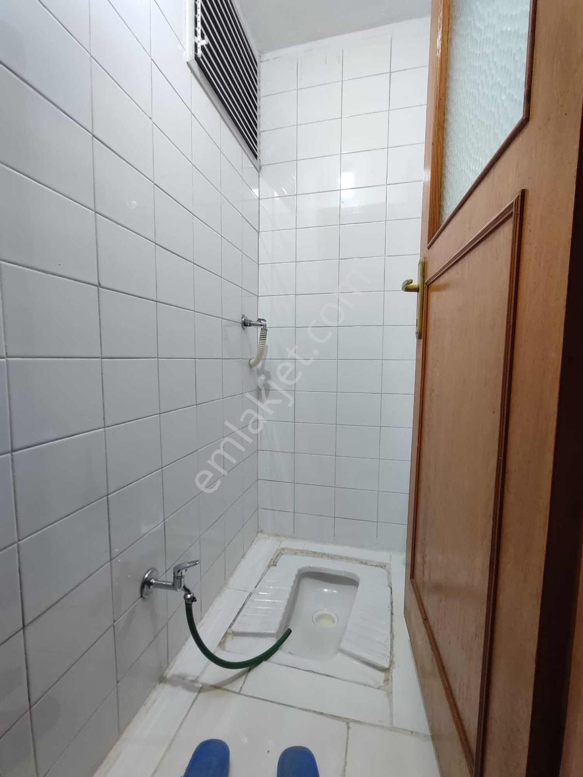 Bahçelievler Siyavuşpaşada 5.kat 2+1 70 M2 1999 Yapımı - Görsel 15