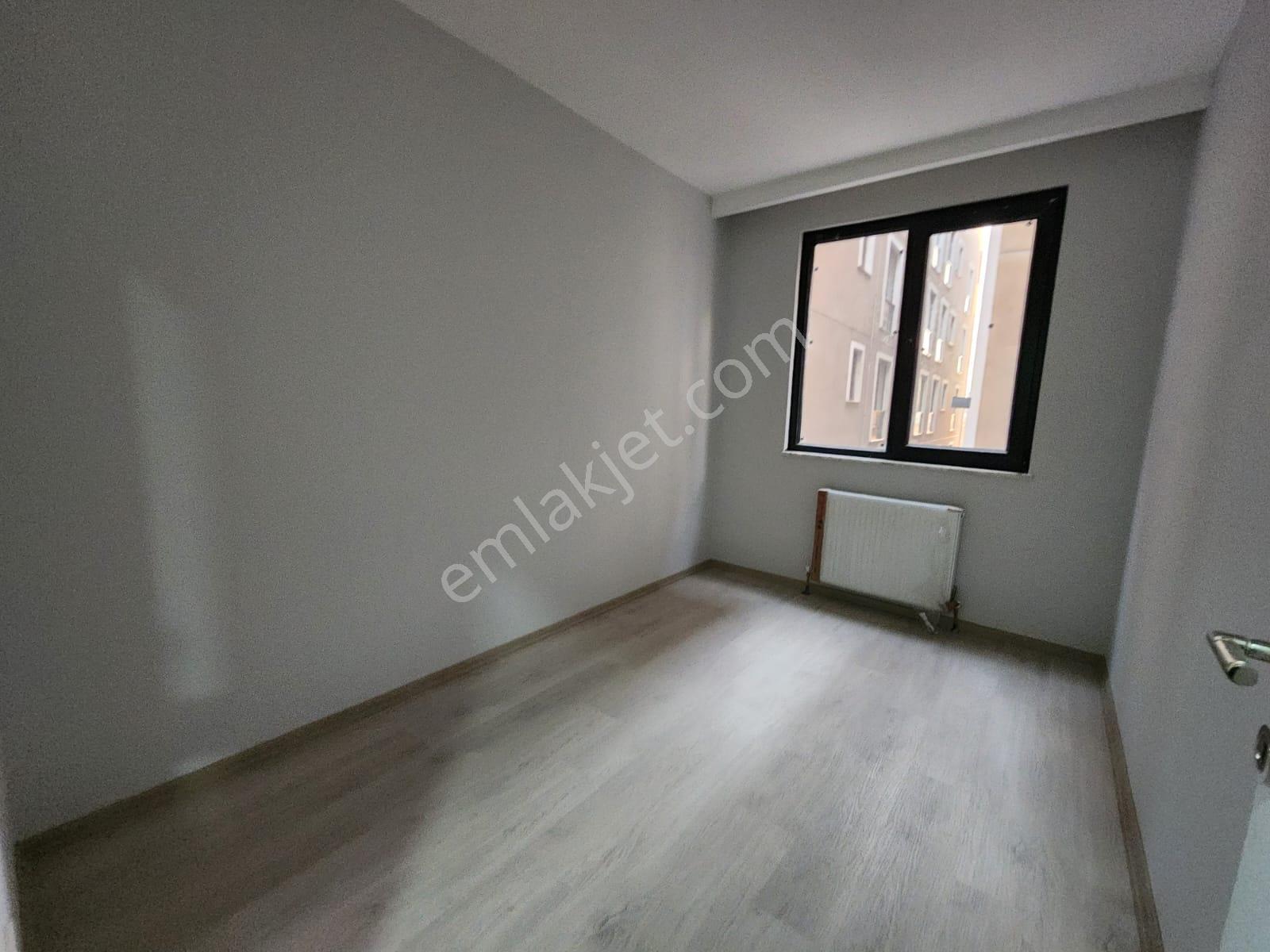 Marmara Üni.yakın Ayrı Mutfak Geniş M2 Ön Köşe 2+1 Daire - Görsel 18