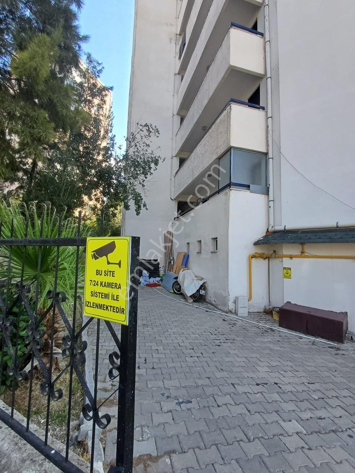 Erzene Mh Evka 3 Metro Ve Üniversite Yakını Kiralık Daire 1+1 - Görsel 16