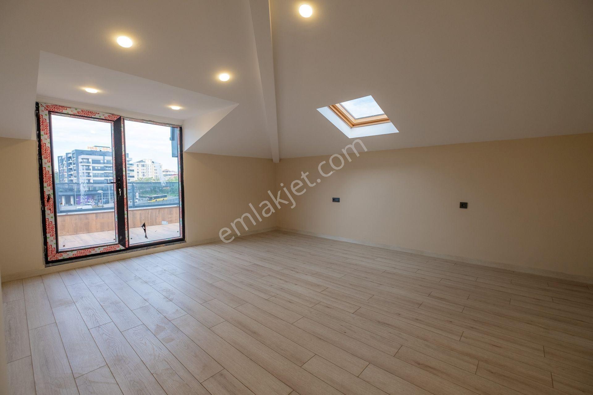 Dağıstan Gayrimenkulden Güvenlikli Sitede 3+2 210m2 Üst Dubleks - Görsel 29