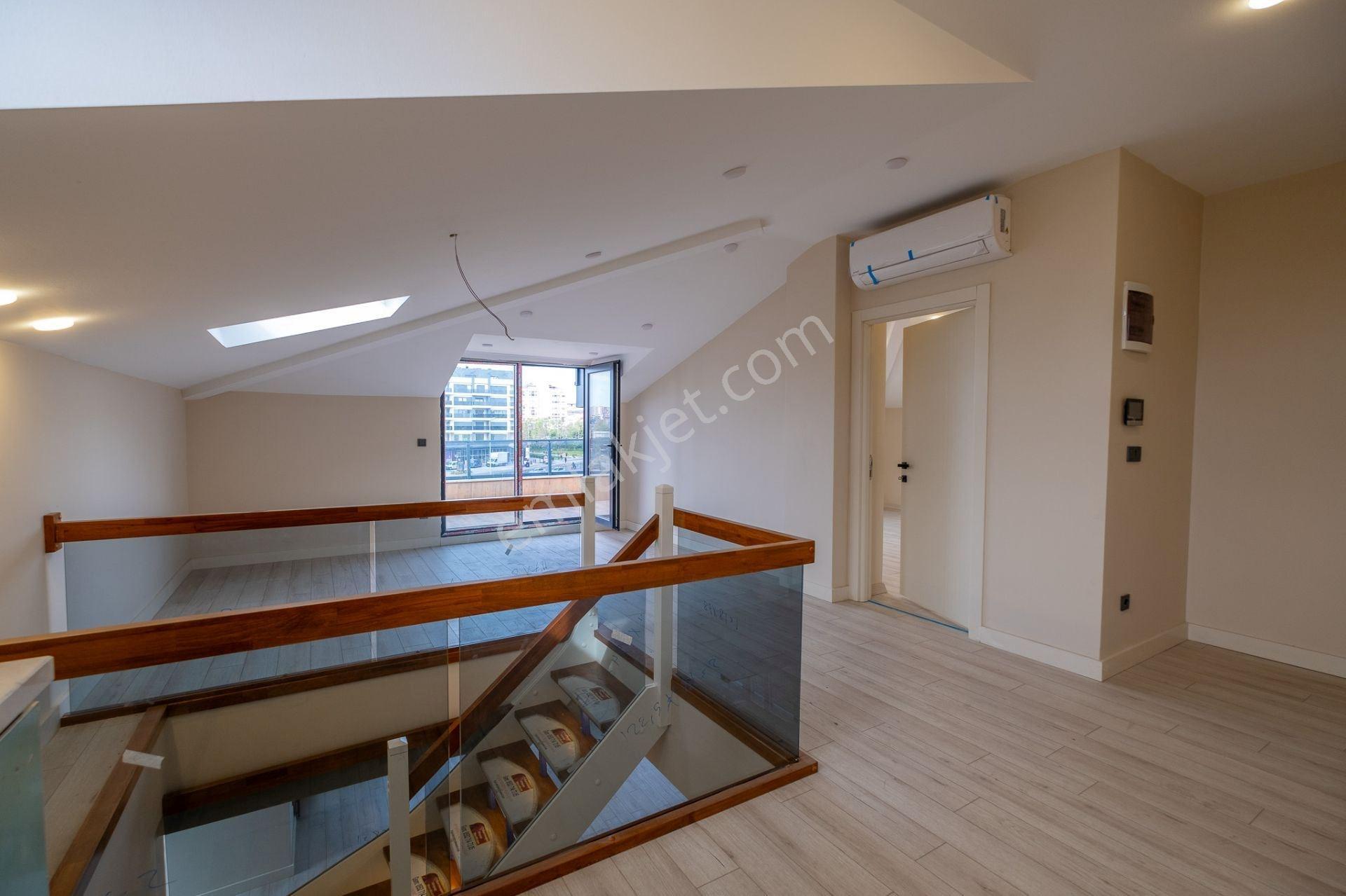 Dağıstan Gayrimenkulden Güvenlikli Sitede 3+2 210m2 Üst Dubleks - Görsel 24