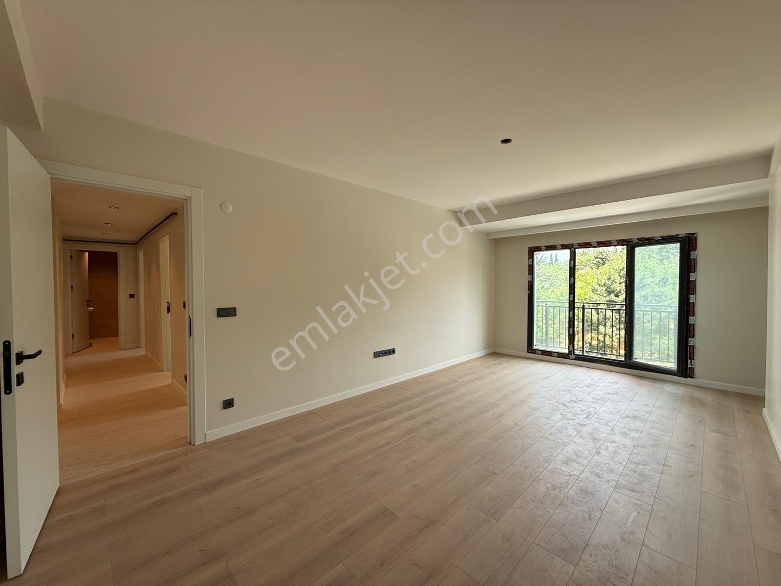 Eyüpsultan / Alibeyköy'de Yerden Isıtma Prestijli Ve Lüks - 2+1 Sıfır Daire...