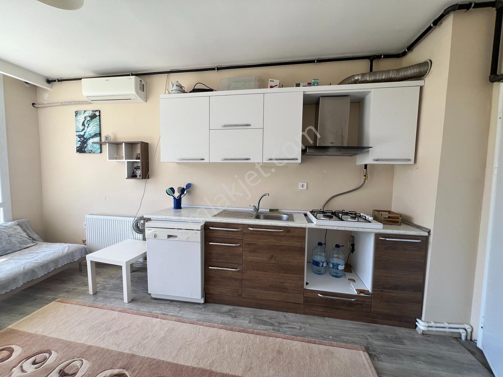 Çiğli Efe Cıty'de Muhteşem Manzaralı 1+1 Eşyalı Kiralık Daire - Görsel 18