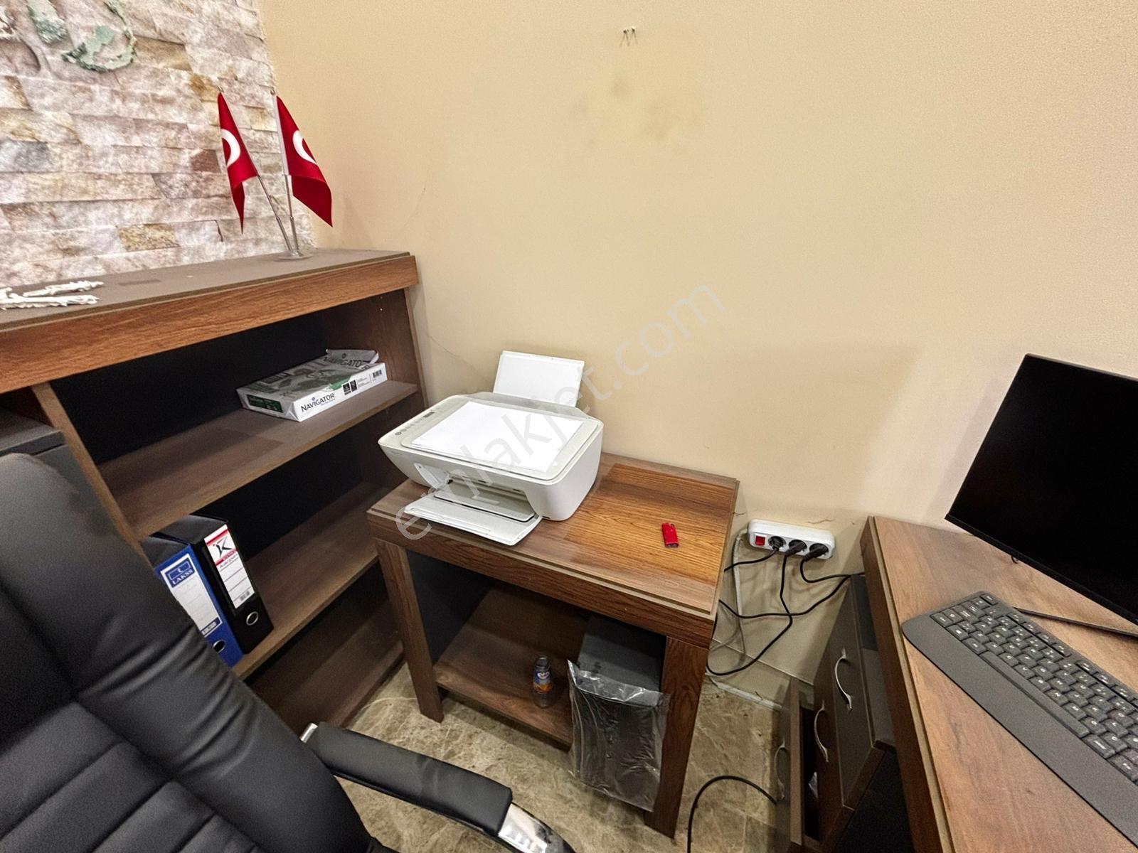 Sapanca'nın En İşlek Caddesi Satılık Köşe Dükkan Pazarlığa Açık - Görsel 3