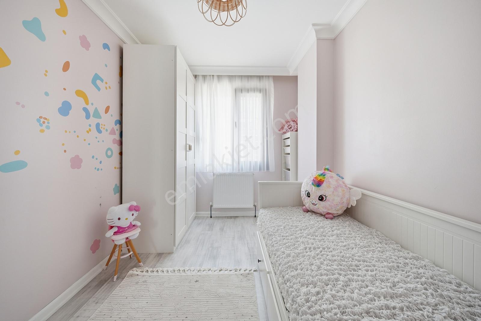 Pendik'te İskanlı, Arakat K.otoparklı Balkonlu Satılık 2+1 Daire - Görsel 24