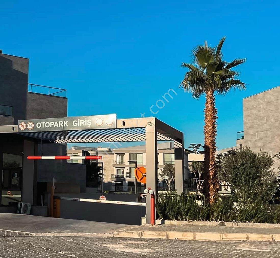 Emlak Buraya / İzmir Landor Gaziemir'de Kiralık 2+1 Lüks Daire - Görsel 4