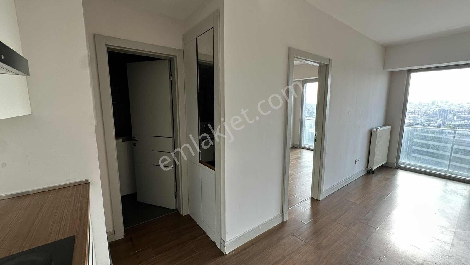 Suryapı Corridor'da Satılık 1+1 64m2 16. Kat Kiracısız Boş Daire - Görsel 5