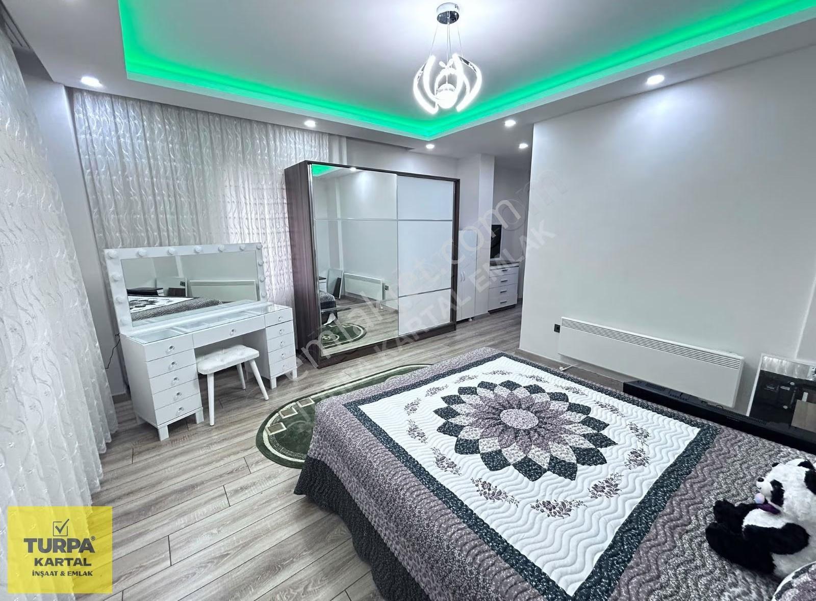 Didim Efeler Mahallesi'nde Tam Eşyalı 3+1 Bahce Katı Daire - Görsel 8